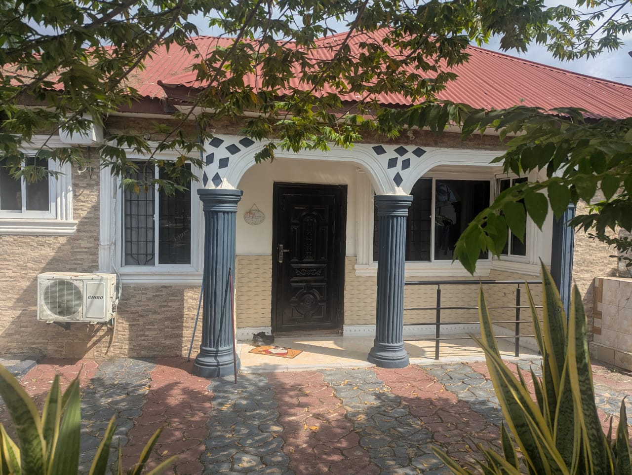 1 Bedroom House